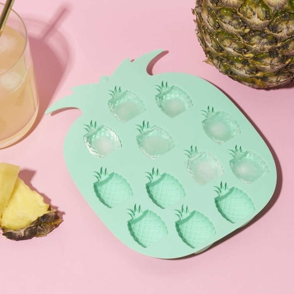Blush Pineapple Shaped Ice Mold BRAND NEW NWT - Picture 6 of 7